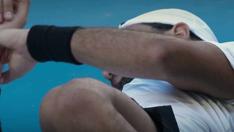 Let's just hope that Berrettini is okay here