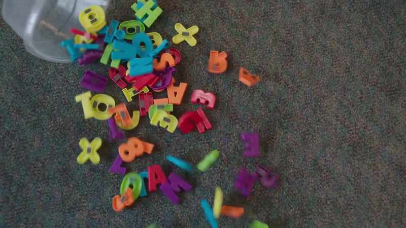 (Letters clatter)