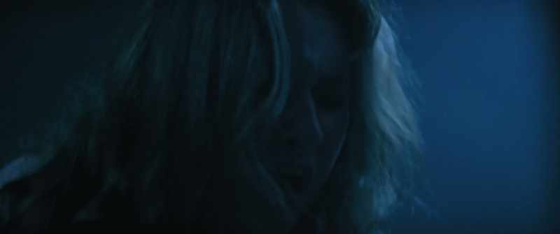 Lexi, look. [sobbing]