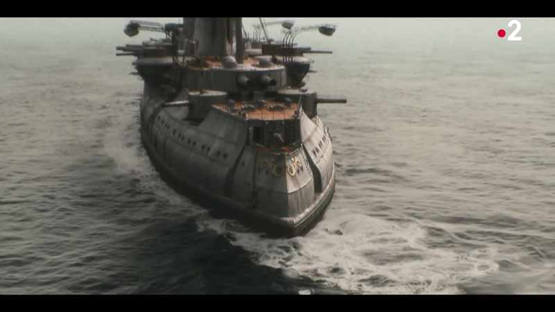 Lieutenant Punch, gangplank up