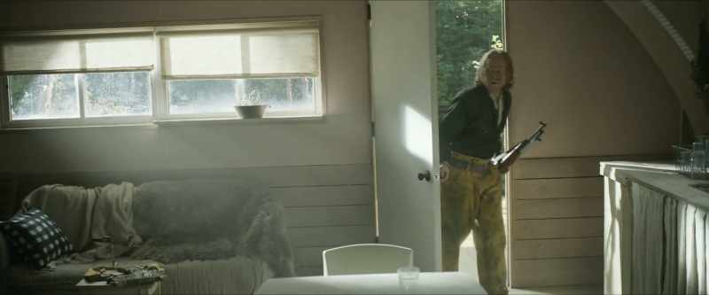 [LIGHT KNOCKING]