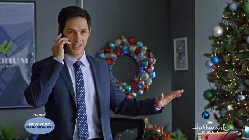 (lighthearted Christmas music)