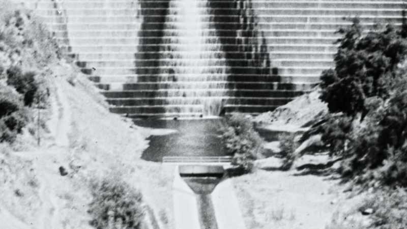 Like most modern dams