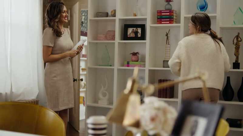 Lila: Are you a fan? - (mary gasping)