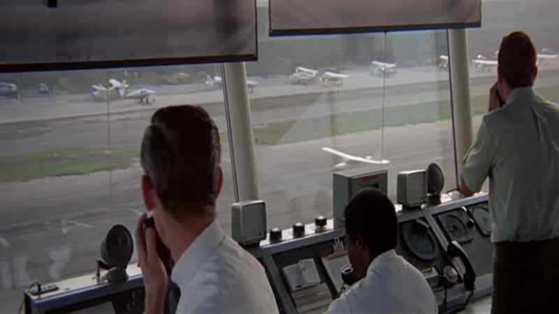 Lilly 7. Lilly 7. Hawthorne Tower. Abort your takeoff. Abort your takeoff