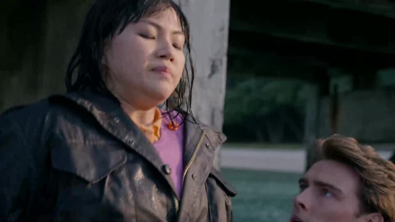 Linh, what are you doing?