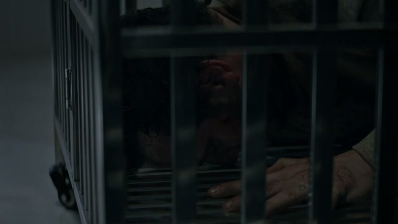 [lips squeaking] Little rat?