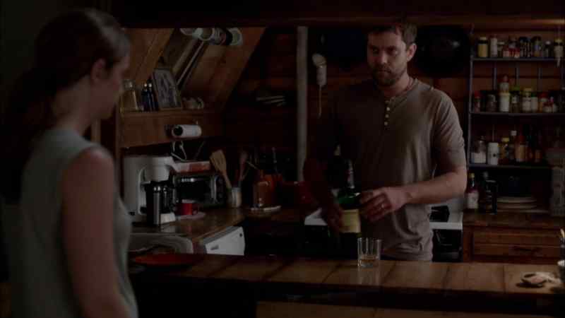 [liquid pouring]
