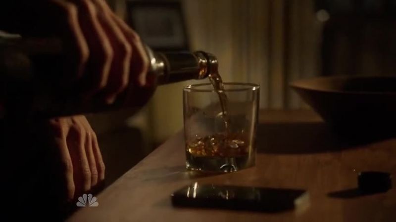 [liquid pouring]