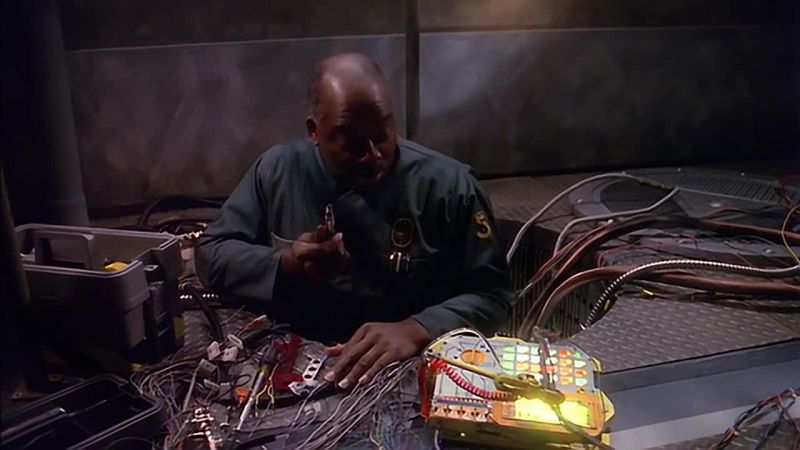 Listen, Central. I've gone over these cables half a dozen times. I can't find the problem