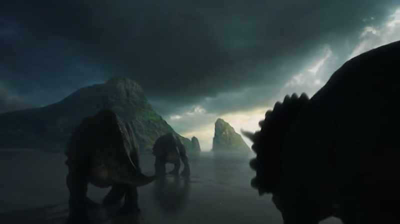 LIVE TRICERATOPS OUT WALKING AROUND