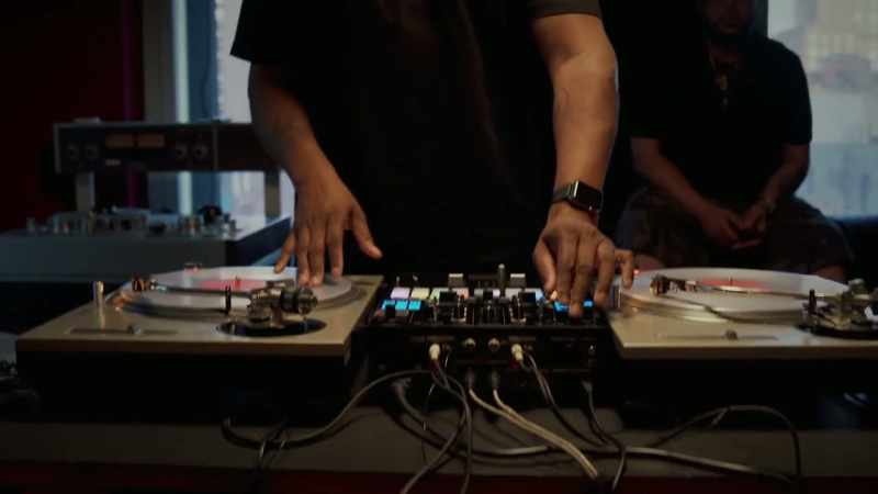 �� LL Cool J is hard as hell ♪