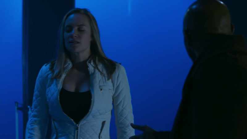 L'm Carl durant, you must be-- - uninterested in small talk