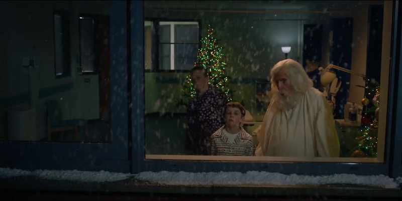 Loading up the sleigh, all the little elves