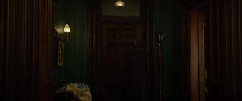 [lock clunks]