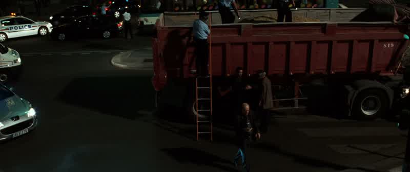 Look at this He must have thrown it from the windowSmart to hit the truckWhat you admire him now