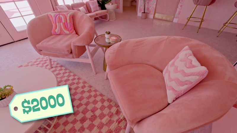 Look at this little sitting area, like, look at this