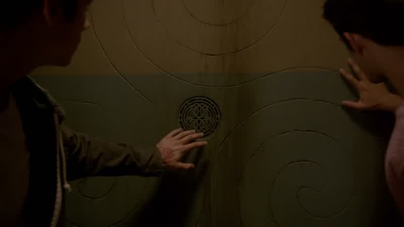 Look at the cracks in the wall