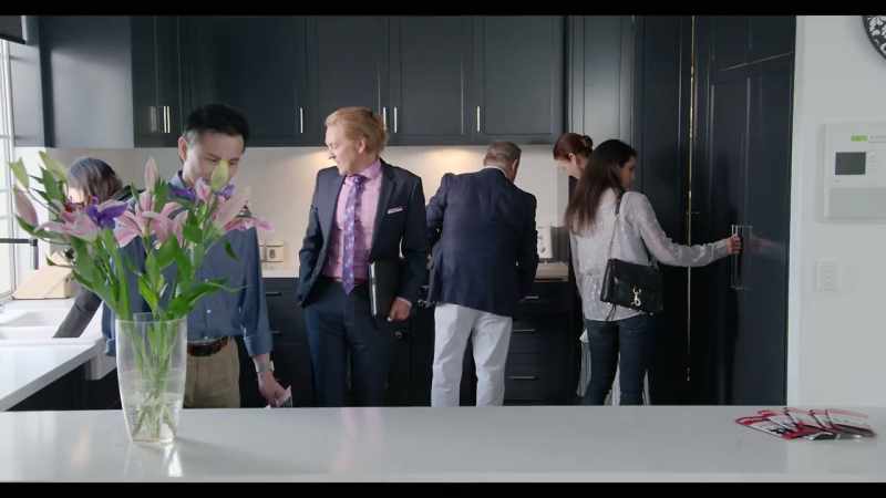 Look at the double dishy-- Dishwasher there, too