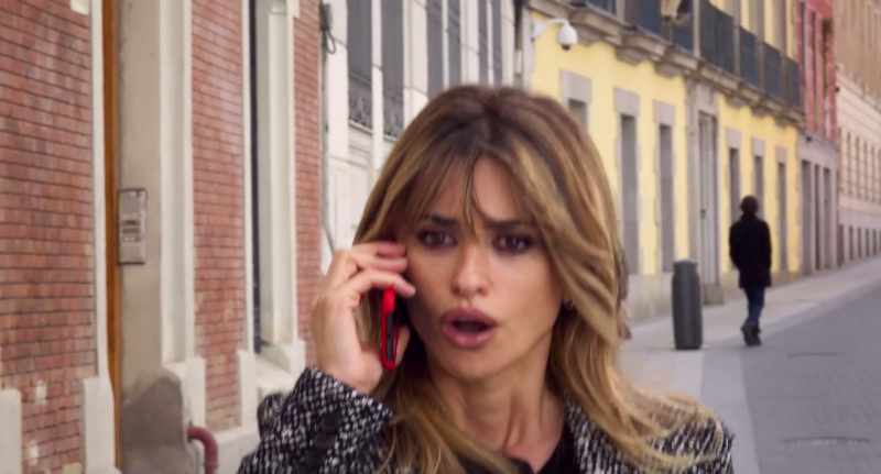 Look, I have to go now. - Call me anytime