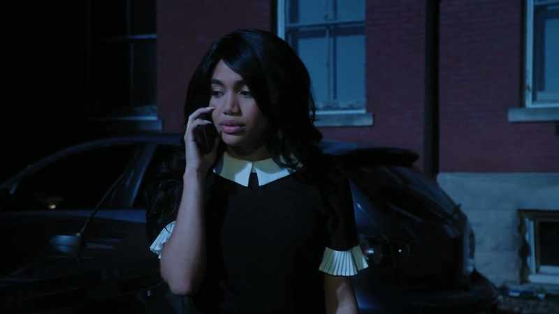 LOOK, I'’M ALONE. - [SCOFFS]