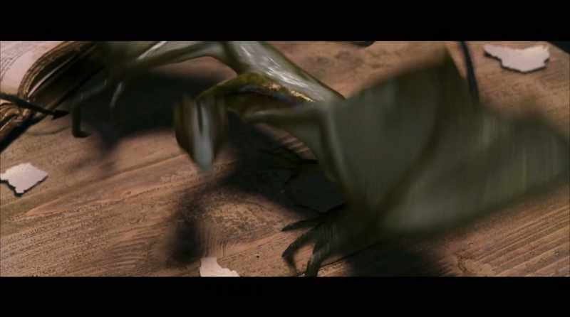 Look, he knows his mummy. [chuckles]