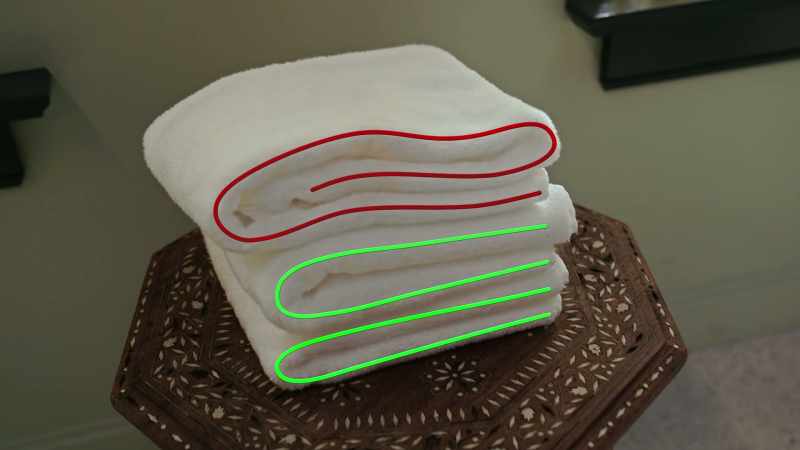 Look, the bottom two have two edges