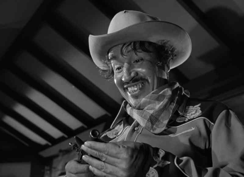 Look, Zopilote, this little gun. Is that pretty?