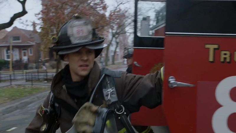 Looks like we got a small fire on one. 51 get a line in there