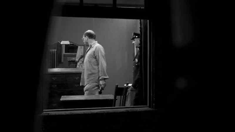Looks like he's gone. - You know where?