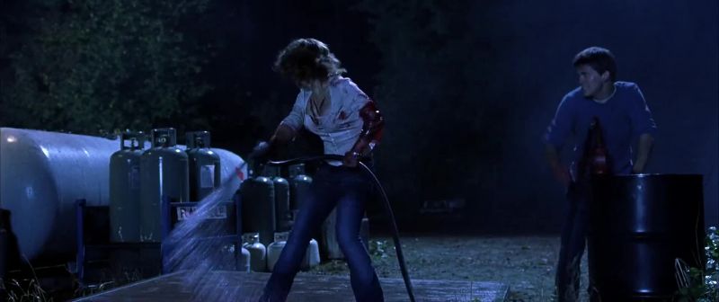 Lori, get the tanks!