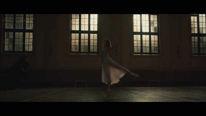 �� Lost in the low light ♪