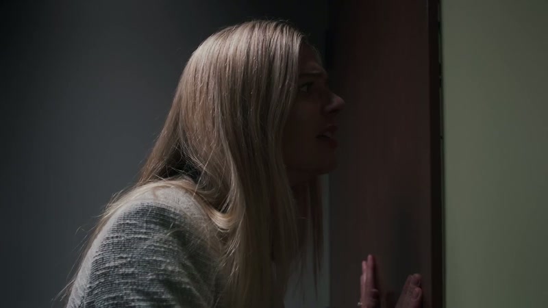 (loud scratching in hallway)