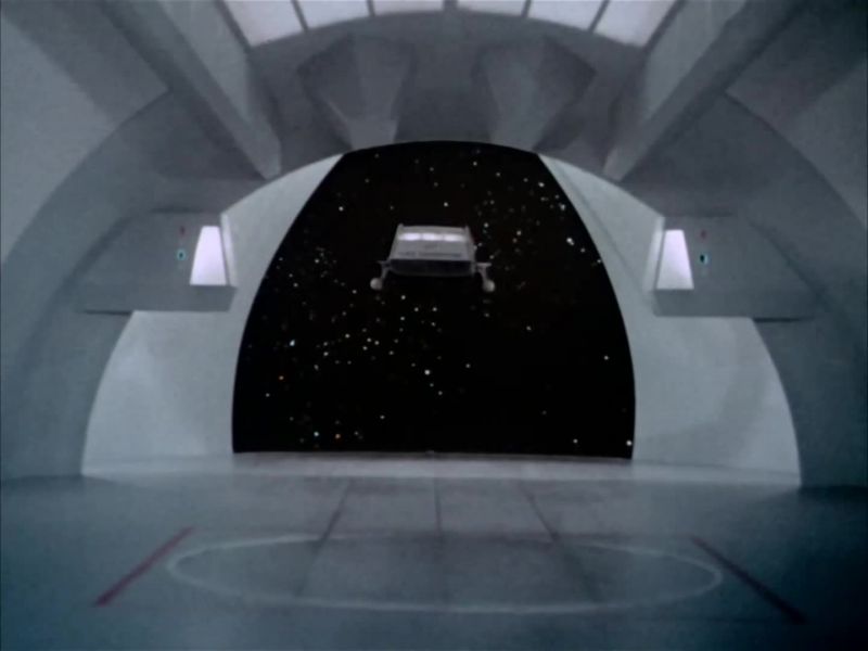[Loudspeaker] Hangar doors open and clearing