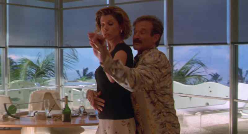�� Love is in the air - ♪ Round and about