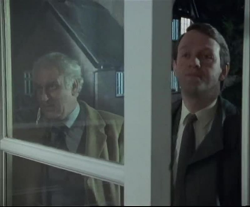 Lt looks like there's somebody in this time