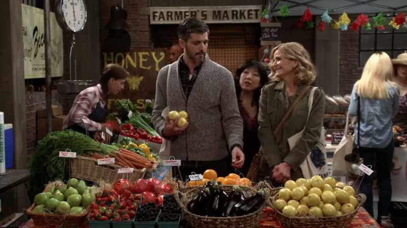 Lucky lemons. [ Chuckles ]