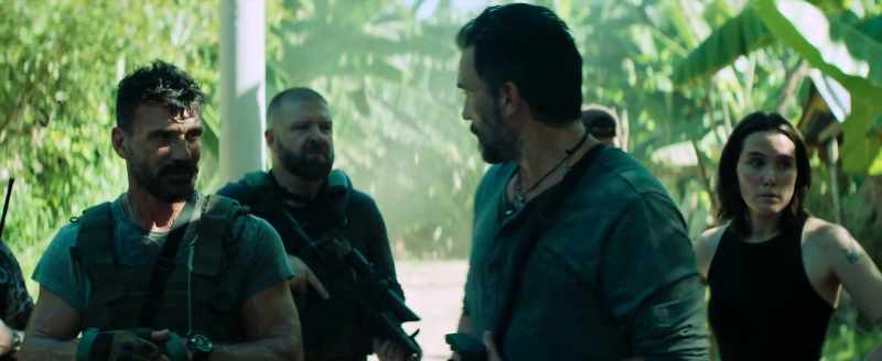 (Luis and Guapo speaking Spanish)