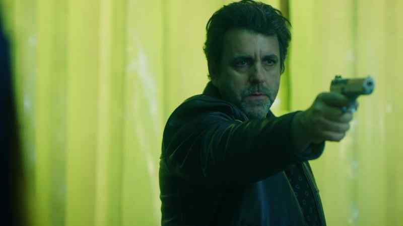 Luka, you think I'm gonna let Marius kill you?