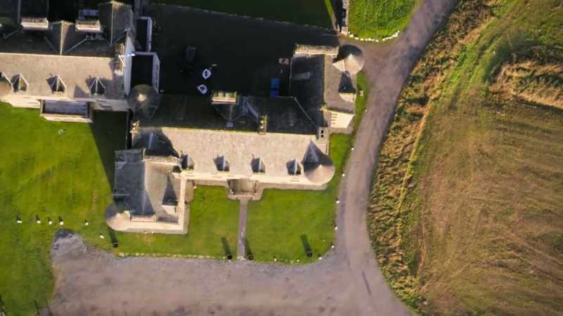 Lynn informed me that the castle lies