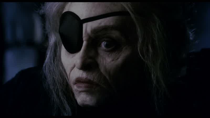 Ma'am, my name is Edward Bloom, and there's some folks like to see your eye