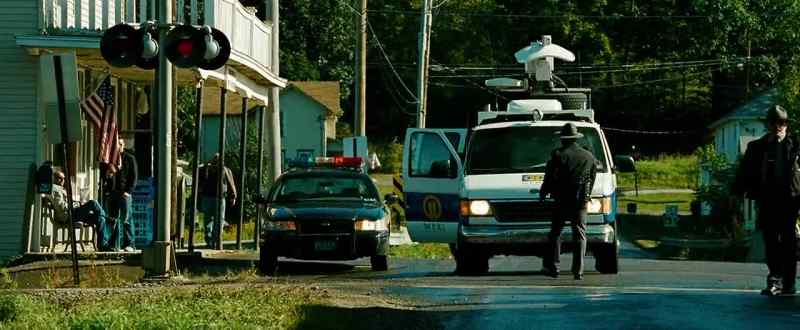 Ma'am, please stay in your van