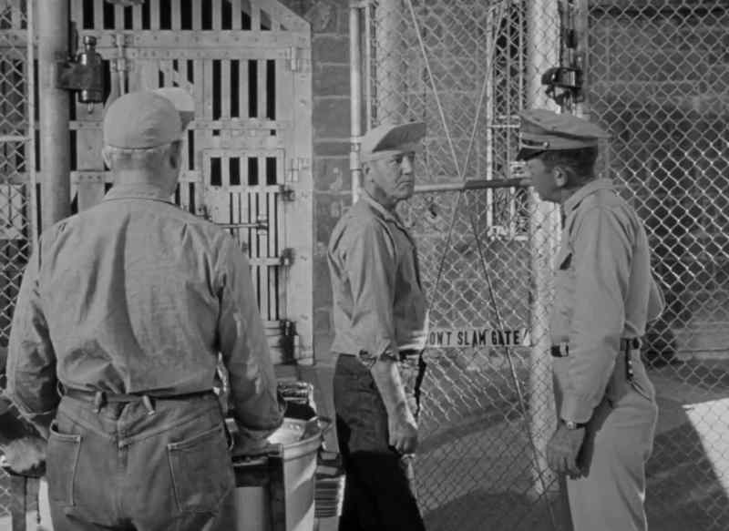 Mac, you ever been in the punishment block? - No