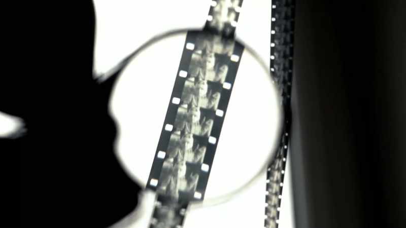 Maccabee analyzed the photos and concluded