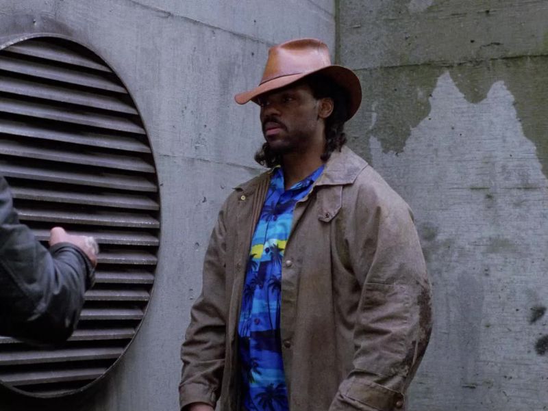 MacGYVER: A telescope like this has enough magnification power