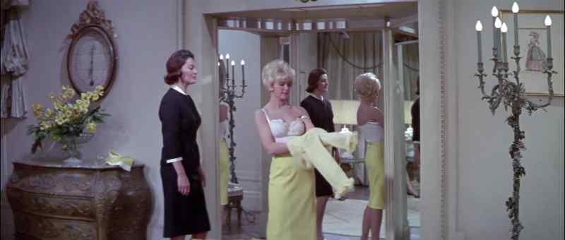 Madam? - Yes, would you unzipper me, please?