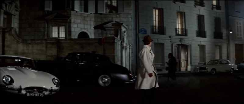 Madame Ballon is in apartment 12, second floor