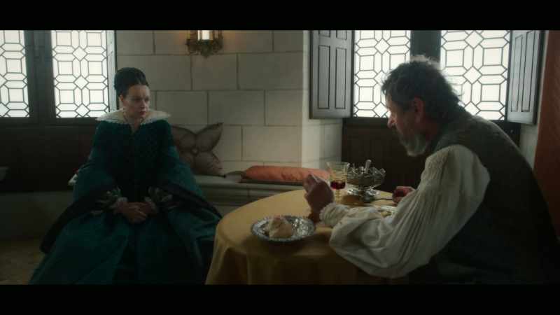 Madame de Poitiers has sought to replace me