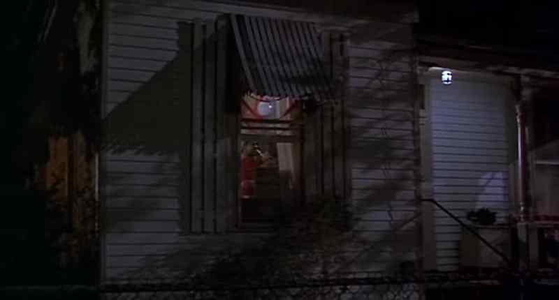 MADDOG: Gloria, open... Open the door