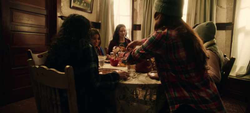 [Maddy] Now, we can eat. (laughs)
